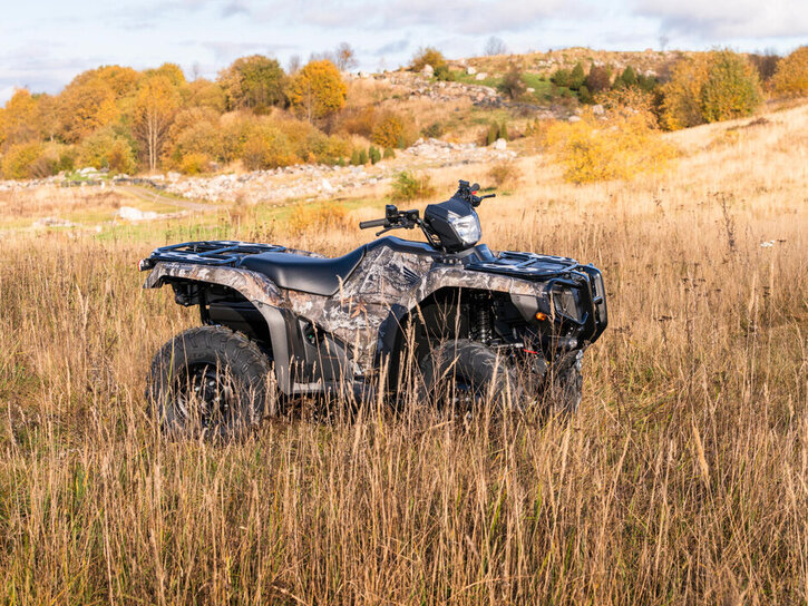 27YM-TRX520FA6-T3b-Camo-aws-03